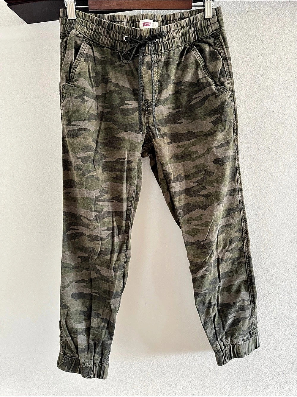 Levi'Small Off Duty Camo Jogger Pants Green & Brown Size Small